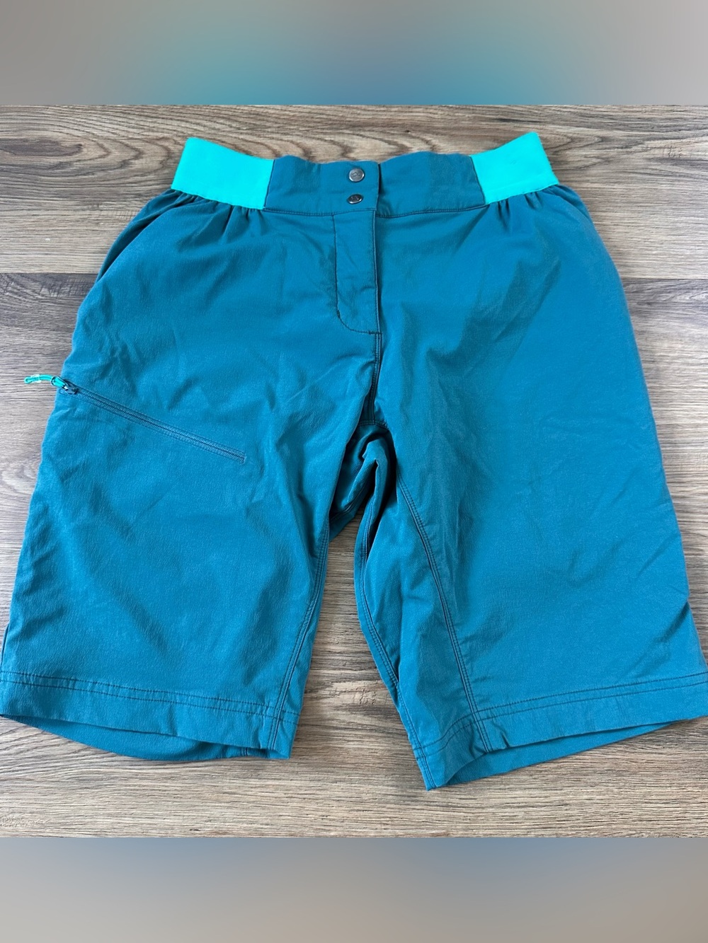 RAB‎ Torque Light Bermuda Shorts Women XS 10” Teal Cargo Hiking Matrix Stretch